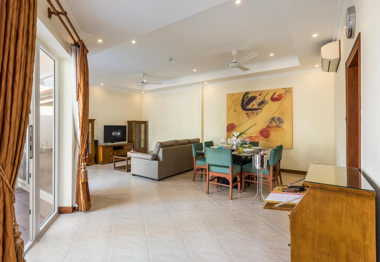 Village Austria Luxury Pool Villas Pattaya Exterior foto