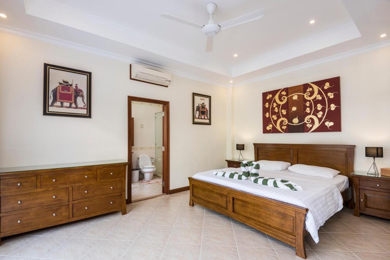 Village Austria Luxury Pool Villas Pattaya Exterior foto